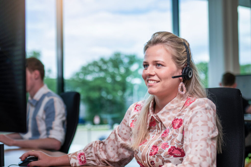 CS medewerker met headset