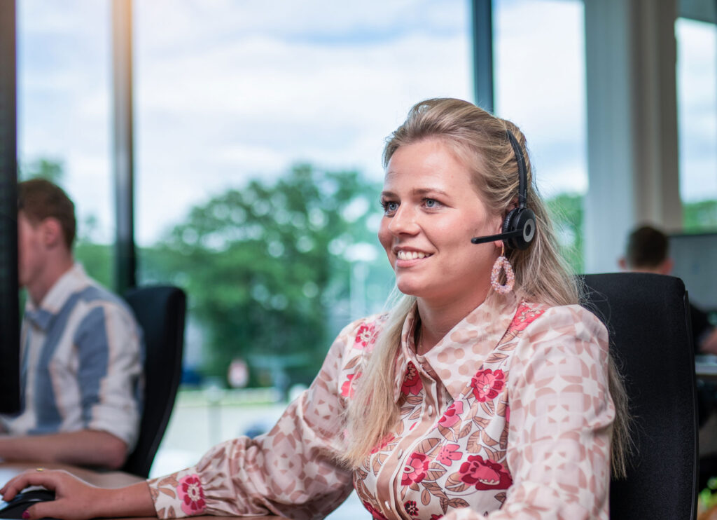 CS medewerker met headset